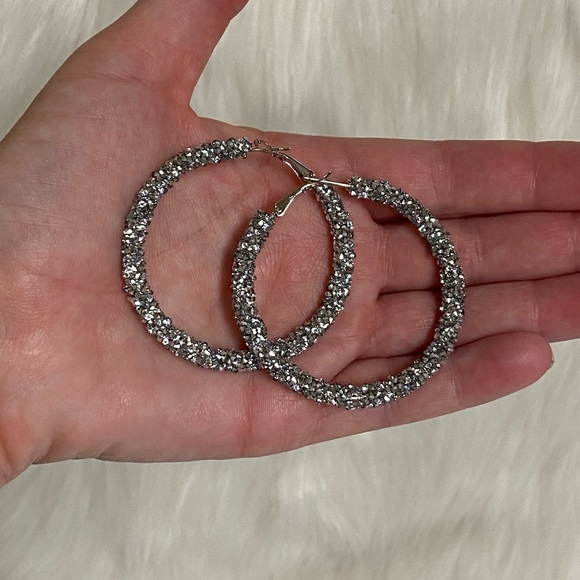 🔥3/$20🔥Glitter Design Sparkly Bling Hoop Earring - Picture 7 of 7